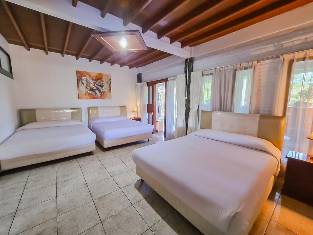 Samakta Guest House Lembang Eksteriør billede