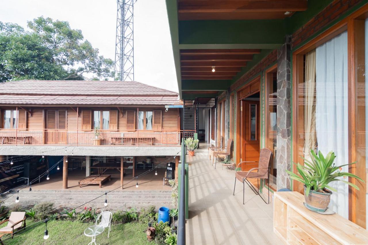 Samakta Guest House Lembang Eksteriør billede